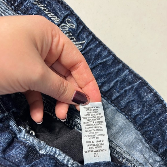 AMERICAN EAGLE jean shorts size 10 - Picture 3 of 10